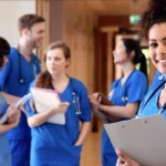 Gruppe mit krankenschwestern.webp