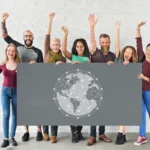 Studenten halten ein netzwerk banner.webp